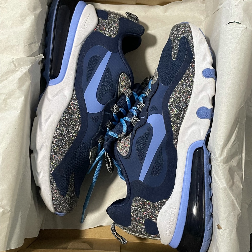 Nike React 270